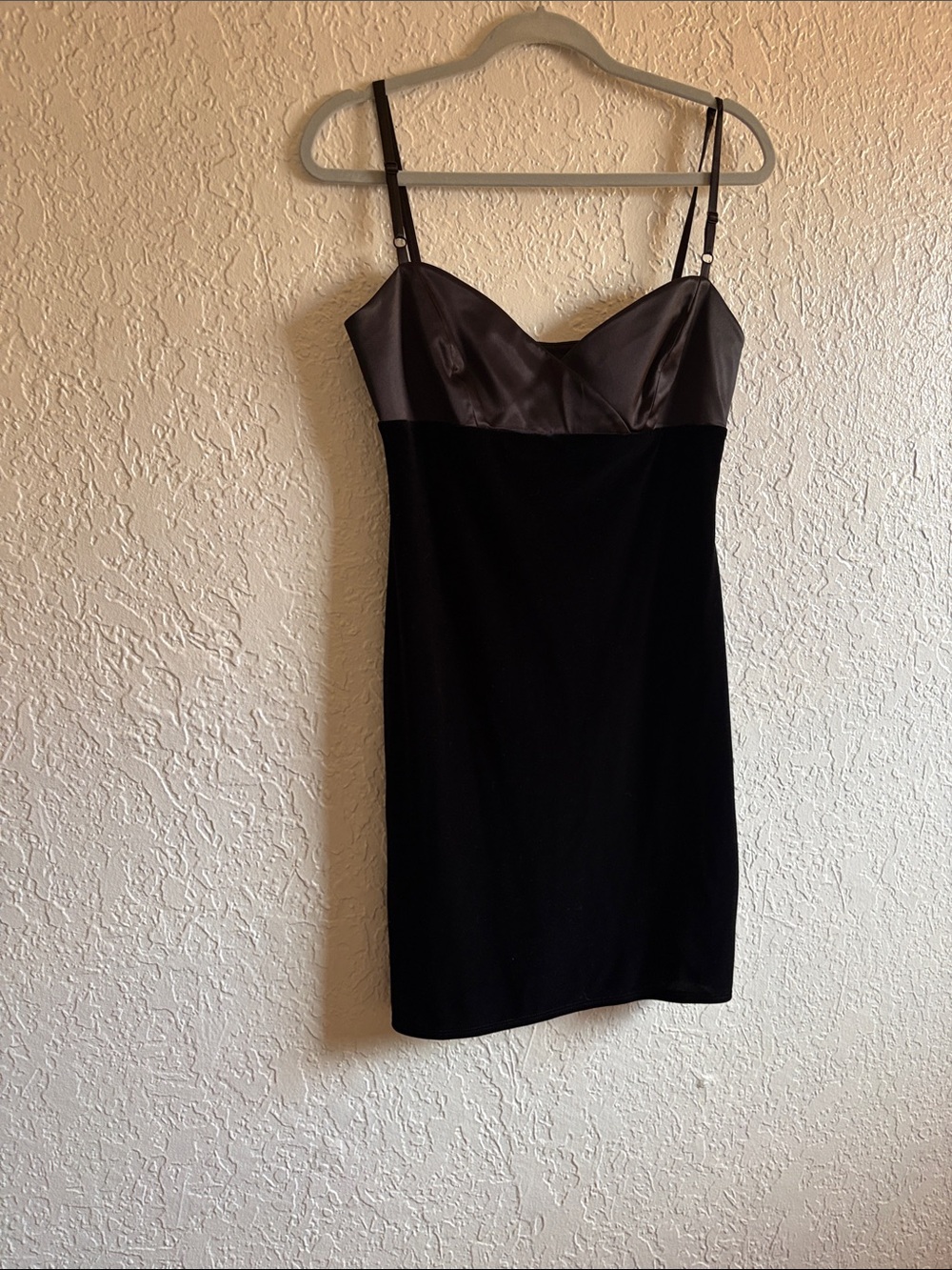 Laundry By Shelli Segal Black Mini Dress with Charcoal Satin Bodice